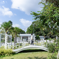 บ้านสวน อัญมณีทอง