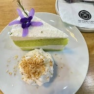 เมนูของร้าน BEYOND CAFE (บียอนด์ คาเฟ่ กาแฟ เค้ก) สาขาสนามกีฬาเวสสุวรรณ