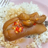 ข้าวขาหมูมันอยู่ในกระทะ เฮียเพ้งตรอกโรงหมู ซอยสุกร