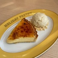 HOLIDAY PASTRY (ฮอลิเดย์ พาสทรี) Flagship Store