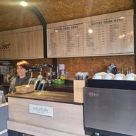 บรรยากาศ 180 cafe 180 All Day All Season Hostel