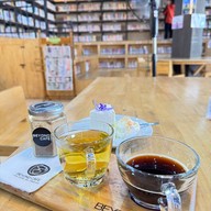 BEYOND CAFE (บียอนด์ คาเฟ่ กาแฟ เค้ก) สาขาสนามกีฬาเวสสุวรรณ