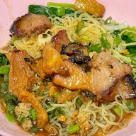 เมนูของร้าน ยอดเด็ดบะหมี่กวางตุ้ง