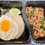 กระเพราถาด