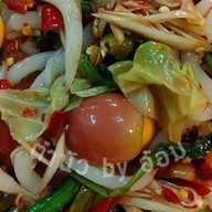 อ้อมตำนัวร์ ตำ ยำ โคตรแซ่บ