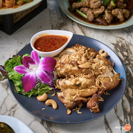 หนึ่งสำรับ อาหารไทยฟิวชัน ดิ นครา คลอง 3