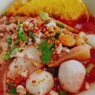 ก๋วยเตี๋ยวเรือบ้านปลัด8 & ครัวบ้านปลัด