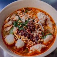ก๋วยเตี๋ยวเรือบ้านปลัด8 & ครัวบ้านปลัด