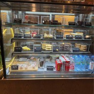 BROTHERS & SISTER CAFE -