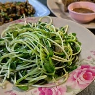 ข้าวต้มเจ๊สวย หรือ ข้าวต้ม 100 ปี พลับพลาไชย