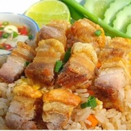 ก๋วยเตี๋ยวเรือบ้านปลัด8 & ครัวบ้านปลัด
