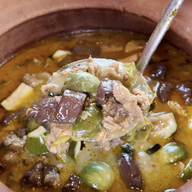 พารวย ข้าวขาหมู ขนมจีน บุฟเฟ่ต์ สาขา 1