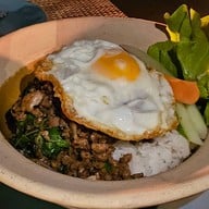 เมนูของร้าน The Bridge Bar & Bistro