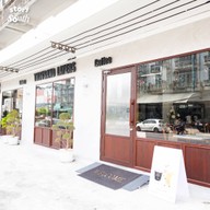 หน้าร้าน Thousand Layers -