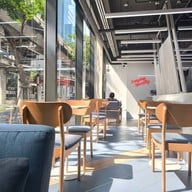 PACAMARA สีลมเอจ