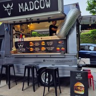 MadCow Burger by ToniSantos Asok สาขาอโศก