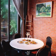 Petit Soleil เปอติด์โซเลย์