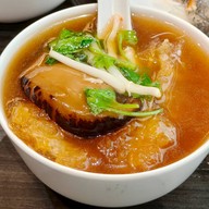 เมนูของร้าน สมบูรณ์โภชนา สามย่าน ตึกจามจุรีสแควร์