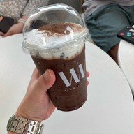 WARMWHITE cafe&hangout