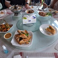 ร้านอาหารซันเซต ท่าแขก Sunset Restaurant (ຮ້ານອາຫານ ຊັນເຊັດ ທ່າແຂກ)