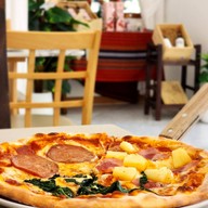 Pizzamania & Steak House