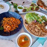 Audrey Cafe เซ็นทรัลพลาซ่า ลาดพร้าว ชั้น 4