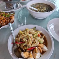 ร้านอาหารซันเซต ท่าแขก Sunset Restaurant (ຮ້ານອາຫານ ຊັນເຊັດ ທ່າແຂກ)