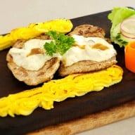 Pizzamania & Steak House