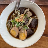 ร้านอาหารบ้านปลื้มซอย7