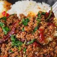 ครัวหมีปรุง กะเพราะพริกแห้ง