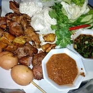 เมนูของร้าน หมูปลาร้า หมูต่ำ ราชดำเนิน (เจ้าต้นตำรับ)