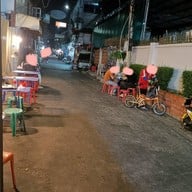 บรรยากาศ หมูปลาร้า หมูต่ำ ราชดำเนิน (เจ้าต้นตำรับ)