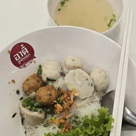 เมนูของร้าน อาตี๋ลูกชิ้นปลา-ก๋วยเตี๋ยวลูกชิ้นปลาไม่ใส่สาร อาตี๋ลูกชิ้นปลา