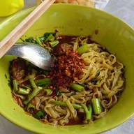 เมนูของร้าน ก๋วยเตี๋ยวเรืออยุธยาเจ๊จุ๋ม สาขา บางขุนนนท์