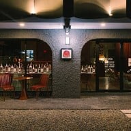 หน้าร้าน Reddish