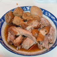 ร้านอุไรข้าวมันไก่ข้าวขาหมู