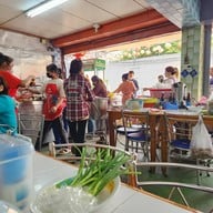 บรรยากาศ ร้านอาหารนครปฐม