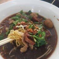 ก๋วยเตี๋ยวลุงหนั่น รัชดาภิเษกซอย18