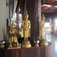 วัดตะคร้ำเอน