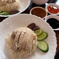 เมนูของร้าน วัชร ข้าวมันไก่ สาขาภาวนา