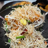 ราดหน้าฟาไฉ สะพานใหม่ ถนนเทพรักษ์(ตัดใหม่)