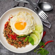 หอเจี๊ยะ ถนนวุฒากาศ ปากซอยวุฒากาศ 49