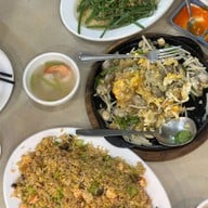 ครัวเจ๊ง้อ สี่พระยา