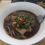 ก๋วยเตี๋ยวลุงหนั่น รัชดาภิเษกซอย18