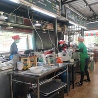ก๋วยเตี๋ยวลุงหนั่น รัชดาภิเษกซอย18