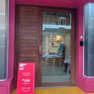 FUN Cafe Bangkok มหาพฤฒาราม