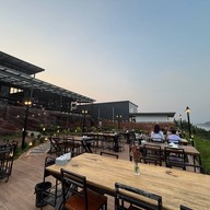 Madoo Bar by Rimkhong