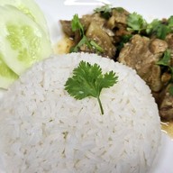 เนื้อหอม Kitchen  ข้าวซีโครงหมู ข้าวเนื้อตุ๋นรสเด็ด