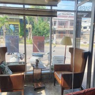 หน้าบ้าน Naa Barn กาแฟหน้าบ้าน