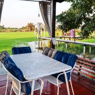 มายาวี ซีฟู้ด - อาหารไทย จีน ส้มตำ ยำแซ่บ กุ้ง หอย ปลาหมึก ปู ปลาเป็นๆ